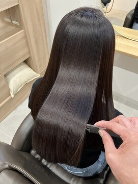 ウミトオト(umi to oto) うるツヤストレート