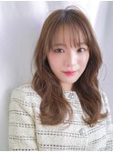 透明感カラー　20代30代　くびれヘア　ミルキーベージュ