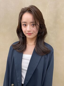 アオ(Ao) 雰囲気が出るレイヤーカット