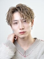オーシャントーキョーオーバー(OCEAN TOKYO OVER) 韓国ヘアカルマニュアンスコンマバングセンターパート黒髪ウルフ