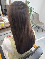 ルピナス 北千住(Lupinus) ブラウンベース、ウル艶ロングヘアー