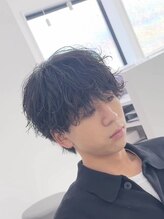 《シャドウパーマ》ゆるふわの無造作パーマ今年のトレンドで最もオーダーの多いパーマ〔長岡メンズパーマ〕