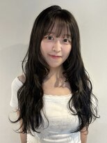 シエカ(CIECA.)&nbsp;黒髪/ボブルフ/ネビージュ/小顔/ワンレン/スペインカール