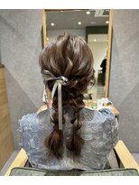 スーリール 春日店(Sourire) ツイン編み下ろしアレンジ