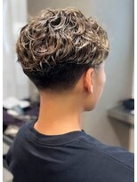 リア(Li'a)&nbsp;テーパーフェード/バレイヤージュ/ラルフカール