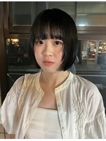 ナヌークカフラ(nanuk kafla)&nbsp;ストレートボブに顔まわりレイヤーで抜け感を