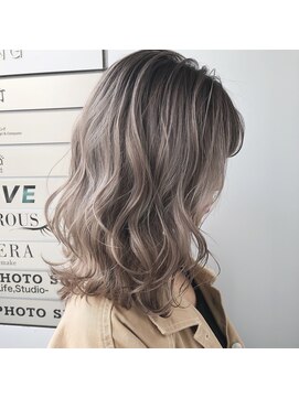 アディション 渋谷(ADITION) 【ADITION渋谷】バレイヤージュ外国人風グレーカラー