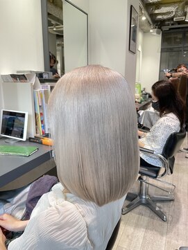 ルイス(L'wis) パールホワイトブロンド！絶品の色♪代表朝長