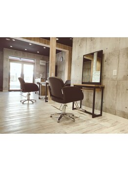 【駿河区/40代/50代/白髪染め】白髪/ダメージ/乾燥によるパサつき等、年齢による大人女性の悩みを解決◎