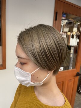 ヘアーラボ ハチ(HAIR LABO HACHI) オリーブベージュ