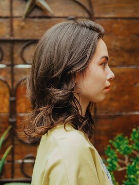 ヘアアンドリラクゼーション シャッセ(Hair&Relaxation SASE) ミディアムショコラグレージュ