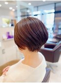大人の上品ショートヘア