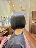 【el zafiro yodoyabashi】暗め白髪馴染ませボブスタイル