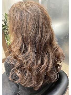 ヘアー ラウンジ コン モア(hair lounge Comme moi) 王道ブラウン