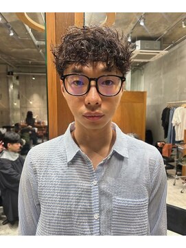 ウェウェ(wewe) メンズカット×マッシュ×2ブロック×パーマ