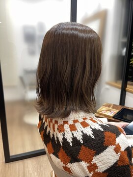 ソリル(solire) ナチュラル外はね