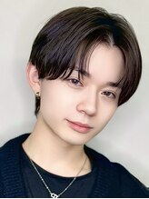 ナチュラルメイクからアイドル風まで☆韓国風メンズメイク