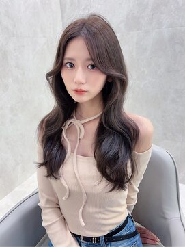 透明感ミルクティーブラウン/レイヤーカット/顔まわりカット