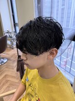 アンカー(ANCHOR) 無造作なルーズ感がカッコいいシャドーパーマ!