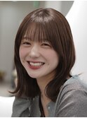 韓国風くびれミディアムボブハッシュカット