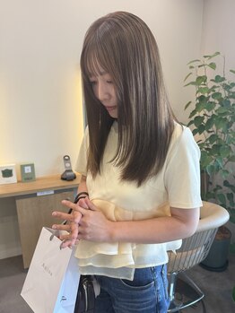 コンネ(CONNE.)の写真/お客様のダメージ・髪質・お悩みに合わせて調合する髪質改善トリートメントで、毛先まで艶感溢れる美髪に*