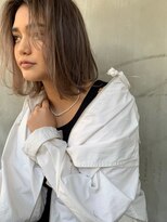 ソルトウォーター(SALT WATER) 外国人風 ホワイトベージュカラー