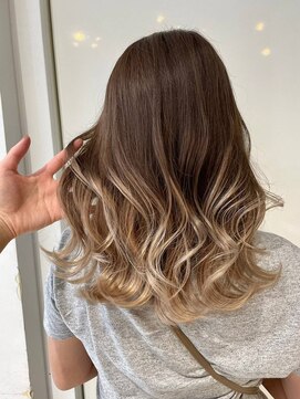 シエスタ バイ アンブルリュクス(siesta by amble luxe) ベージュグラデーション