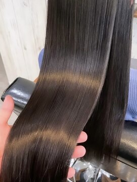 ルピナス(Lupine.) 髪質改善/ストレートヘア/グレージュ