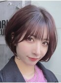 ピンクベージュ丸みショートボブマッシュショートくびれショート