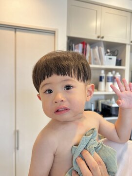 トコトコボーイ(TOCOTOCOBOY) ラウンドバングで可愛い赤ちゃんマッシュボブ