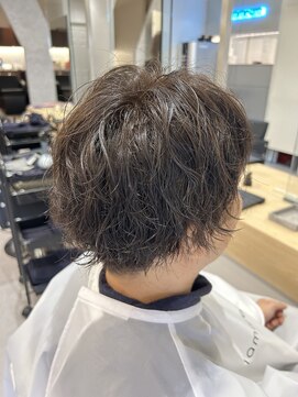 フラミューム 富士(flammeum) 波巻きパーマ