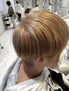 ファーストエンド 三ツ屋店(1st END.) ペールベージュ♪