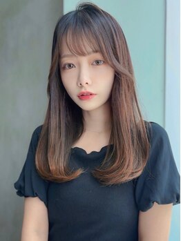 アグ ヘアー リーガル 谷山店(Agu hair regal)の写真/【髪質改善☆】触りたくなる…シルクの様な質感"柔らかストレート"。想像以上に柔らかな曲線美が叶う。
