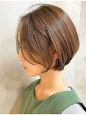 表参道大人ショートボブ白髪ぼかしハイライト顔周りレイヤー40代