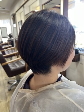 アローズ(arose) ボーイッシュにならない色気ショート