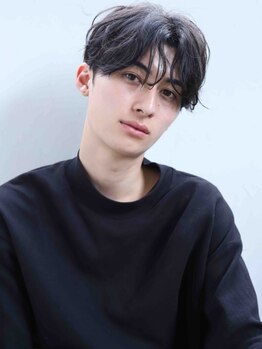 リーク(LEEK)の写真/清潔感×トレンドのスタイルで好感度UP◇毎朝の簡単スタイリングで、ON/OFFキマるスタイルなら《LEEK》