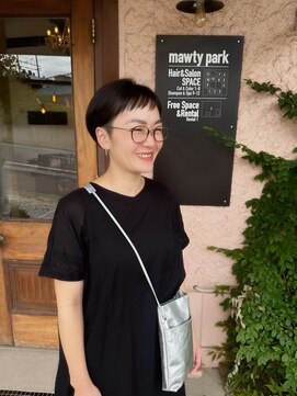 マウティー(mawty) 刈り上げショート