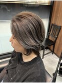 アッシュグレージュ×コントラストハイライト