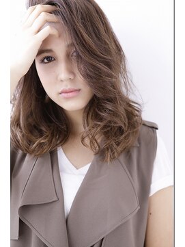 アントリール 代々木上原 ふわミディ×アッシュ・ベージュカラー