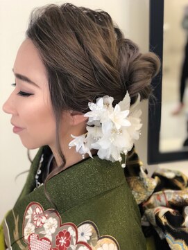 トライポッド(Tripod) ヘアセットと着付け