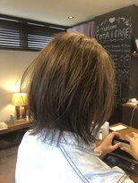 イール(eel)&nbsp;切りっぱなしボブモノトーンアッシュ