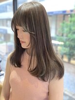 ブラウン(Brown)&nbsp;くすみベージュ ロングヘア / アディクシーカラー