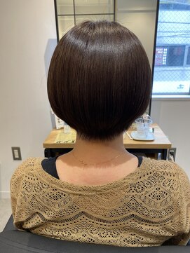 オールマイティービューティーモア(ALLMYTEA Beauty more+) 艶髪ショート/アッシュベージュ/[大宮駅]