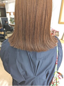 ウタ(uta) 【あおき　ひかる】　ブリーチなし　トーンアップ