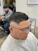 ザデイ カットアンドカルチャーショップ(THE DAY CUT&CULTURE SHOP)&nbsp;クロップ