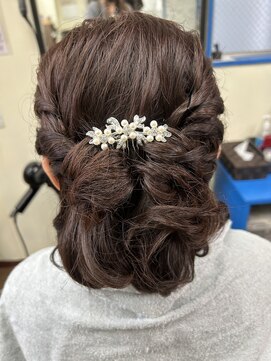 ジュン 小岩 半分アップ