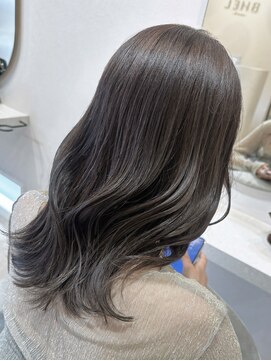 ベル サウス(BHEL south) 津市ロングレイヤーカットハッシュカット透明感カラー重めロング