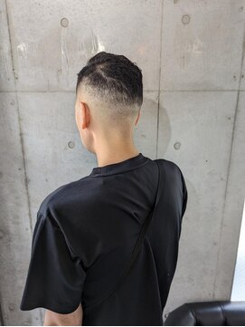 バーバーバー 八広(BARBER-BAR) 大人ベリーショート