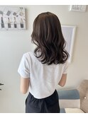 オリーブブラウン