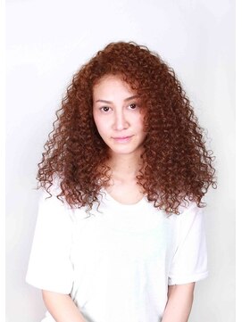 ラブ ロック Love' Lock 外国人風の細かめスパイラルパーマ